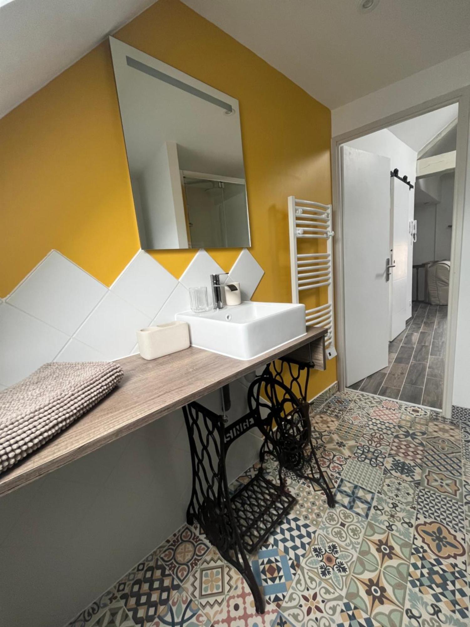Appartement Sejour De Charme Au Boheme à Amboise Extérieur photo
